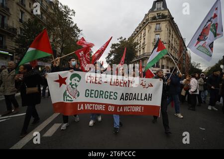 Paris, France. 11 novembre 2023. Manifestation pour exiger un cessez-le-feu immédiat, pour une paix juste et durable entre Palestiniens et Israéliens le 11 novembre 2023 à Paris, France. Crédit : Bernard Menigault/Alamy Live News Banque D'Images