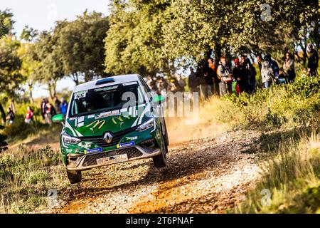 55 VIGION Jean-Sébastien, BORDERIE Amandine, Renault Clio RS Line Rally5, action lors du Rallye Terre de Vaucluse 2023, 7e manche du Championnat de France des rallyes Terre 2023, du 11 au 12 novembre 2023 à Courthézon, France - photo Bastien Roux / DPPI Banque D'Images