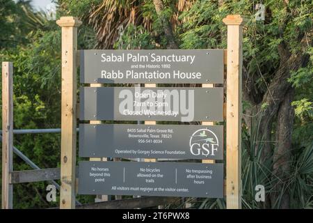 Sabal Palm Sanctuary et l'historique Rabb Plantation House, bonne observation des oiseaux, destination d'observation des oiseaux, Brownsville, Texas, ÉTATS-UNIS Banque D'Images