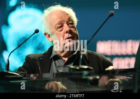 LUXEMBOURG, 11. Octobre 2023 : Jim Sheridan, réalisateur irlandais sur scène lors des Luxembourg film Awards organisés au Grand Théâtre de la ville de Luxembourg et organisés par le film Fund Luxembourg avec la film Academy - le Letzebuerger Filmprais 2023 - soirée des Awards le 11 octobre. 2023 dans la ville de Luxembourg, photo et copyright. @ Arthur Thill /ATP images (THILL Arthur / ATP / SPP) Banque D'Images