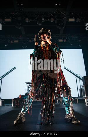 Toronto, Canada. 11 novembre 2023. Le groupe indépendant américain Yeah Yeahs joue sur scène au History Nightclub à Toronto lors de la dernière date de leur tournée Cool IT Down Credit : Bobby Singh/Alamy Live News Banque D'Images