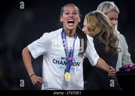 San Diego, États-Unis, 11 novembre 2023 : Kristen Edmonds (12 Gotham FC) lors de la cérémonie de remise des prix après le championnat national de football féminin entre l’OL Reign et le Gotham FC au Snapdragon Stadium de San Diego, CA États-Unis (USAGE ÉDITORIAL UNIQUEMENT). (Rebekah Wynkoop / SPP) Banque D'Images