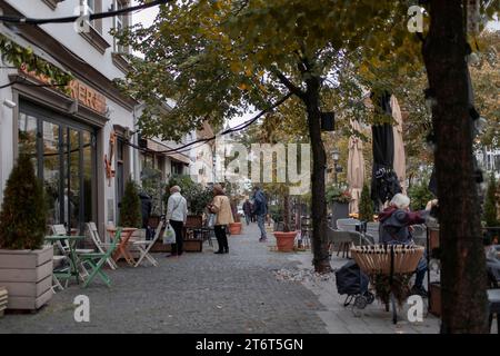 Belgrade, Serbie, 10 novembre 2023 : vue de la place de la magistrature (Magistarski Trg) à Zemun Banque D'Images