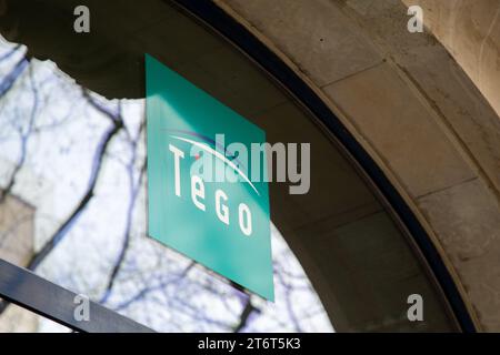 Bordeaux , France - 11 09 2023 : signe texte tego et logo marque chaîne de la compagnie d'assurance agence de la garantie mutuelle française des fonctionnaires Banque D'Images