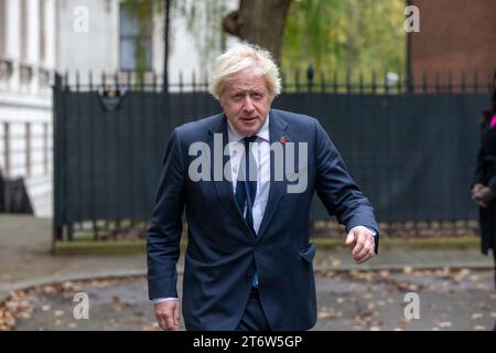 Londres, Angleterre, Royaume-Uni. 12 novembre 2023. L'ancien Premier ministre britannique BORIS JOHNSON arrive à Downing Street avant la cérémonie du dimanche du souvenir. (Image de crédit : © Tayfun Salci/ZUMA Press Wire) USAGE ÉDITORIAL SEULEMENT! Non destiné à UN USAGE commercial ! Banque D'Images