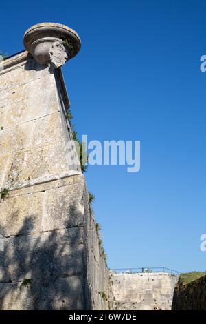 Sculpture d'angle décoratif, mur extérieur, fort de Pula (aussi appelé Château), 1630, Pula, Croatie Banque D'Images