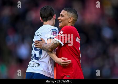 Ondon, Angleterre, le 12 novembre 2023. La fin du match et un match nul de 1-1 dans le match de FA Women's Super League entre les Spurs Women et Liverpool Women à Brisbane Road, Londres, Angleterre le 12 novembre 2023. Photo de Phil Hutchinson. Usage éditorial uniquement, licence requise pour un usage commercial. Aucune utilisation dans les Paris, les jeux ou les publications d'un seul club/ligue/joueur. Crédit : UK Sports pics Ltd/Alamy Live News Banque D'Images