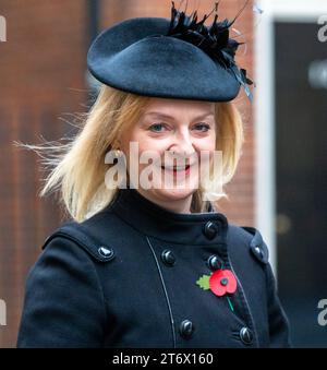 12 novembre 2023, Londres, Angleterre, Royaume-Uni : l'ancienne première ministre britannique LIZ TRUSS arrive à Downing Street avant la cérémonie du dimanche du souvenir. (Image de crédit : © Tayfun Salci/ZUMA Press Wire) USAGE ÉDITORIAL SEULEMENT! Non destiné à UN USAGE commercial ! Banque D'Images