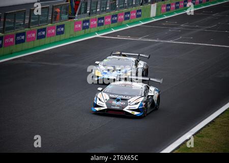 Circuit de Vallelunga, Rome, Italie 12 11 2023 - Lamborghini Super Trofeo Europe ronde 5, jour 2, course AM/LC 1. PILOTE en action sur circuit avec Lamborghini Huracan. Crédit photo : Fabio Pagani/Alamy Live News Banque D'Images