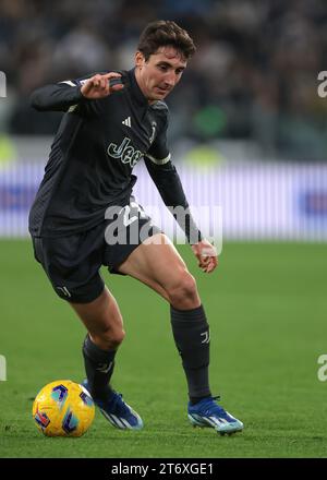 Turin, Italie, 11 novembre 2023. Andrea Cambiaso de la Juventus lors du match de Serie A au stade Allianz, Turin. Le crédit photo devrait se lire : Jonathan Moscrop / Sportimage Banque D'Images