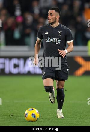 Turin, Italie, 11 novembre 2023. Flip Kostic de la Juventus pendant le match de Serie A au stade Allianz, Turin. Le crédit photo devrait se lire : Jonathan Moscrop / Sportimage Banque D'Images