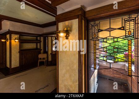 Frederick C. Robie House est une maison de style prairie conçue par Frank Lloyd Wright en 1910 près du campus de l'Université de Chicago. Chicago, États-Unis Banque D'Images