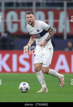 Milan, Italie, 7 novembre 2023. Milan Skriniar du PSG lors du match de l'UEFA Champions League à Giuseppe Meazza, Milan. Le crédit photo devrait se lire : Jonathan Moscrop / Sportimage Banque D'Images