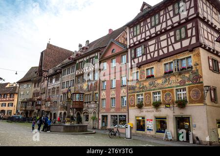 Stein am Rhein, vieilles maisons peintes historiques village médiéval en Suisse Banque D'Images