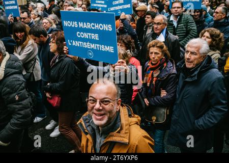 Nicolas Cleuet / le Pictorium - Paris - manifestation contre l'antisémitisme - 12-11-2023 - 12/11/2023 - France / Ile-de-France (région) / Paris - Paris - manifestation contre l'antisémitisme - parti Renaissance mars 12-11-2023 Banque D'Images