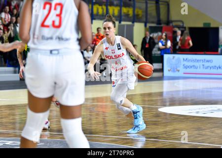 Julia Niemojewska (Pol) lors du match de qualification de l'Eurobasket 2025 féminin de la FIBA entre la Pologne et la Lituanie, Pologne, le 12 novembre 2023 (photo de Michal Dubiel/SIPA USA) Banque D'Images