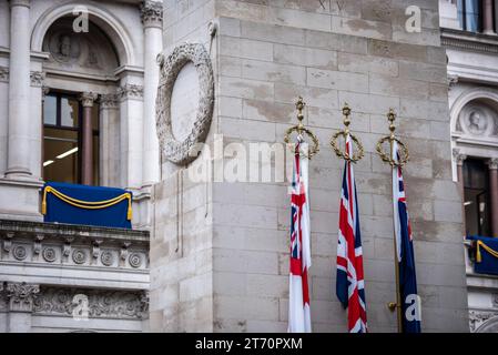 Londres, Royaume-Uni. 12 novembre 2023. Le cénotaphe vu pendant le service national du souvenir de 2023. Le service commémorait la contribution des militaires et des militaires et des femmes du Commonwealth impliqués dans les deux guerres mondiales et les conflits ultérieurs. Crédit : SOPA Images Limited/Alamy Live News Banque D'Images