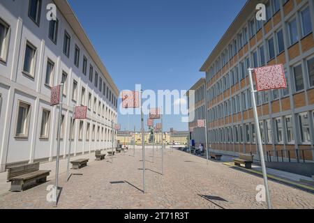 Kunstobjekt Platz der Grundrechte von Jochen Gerz, Karlsruhe, Baden-Württemberg, Deutschland Banque D'Images