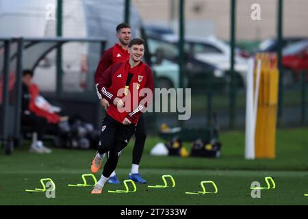 Cardiff, Royaume-Uni. 13 novembre 2023. David Brooks du pays de Galles lors de l'entraînement de l'équipe de football du pays de Galles à Hensol, Vale of Glamorgan dans le sud du pays de Galles, le lundi 13 novembre 2023. L'équipe s'entraîne avant les matchs de qualification de l'UEFA Euro 2024 contre l'Arménie et la Turquie ce mois-ci. photo par Andrew Orchard/Andrew Orchard photographie sportive/Alamy Live News crédit : Andrew Orchard photographie sportive/Alamy Live News Banque D'Images