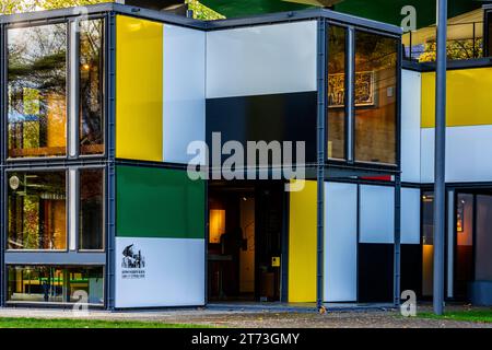 Pavillon le Corbusier ou Maison Heidi Weber dessinée par la Corbusier, Zürich, canton de Zürich. Suisse. Le musée est répertorié dans l'invento suisse Banque D'Images