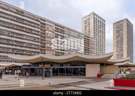 Ivry-sur-Seine, France - 09 20 2021 : vue du quartier asiatique graphique de la ville Banque D'Images