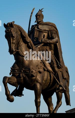 Monument Skanderbeg sur la place Skanderbeg, Tirana, Albanie Banque D'Images