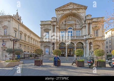 Avignon, France - 30 janvier 2016 : Grand Opera House Theatre Building at City Square Winter Day. Banque D'Images