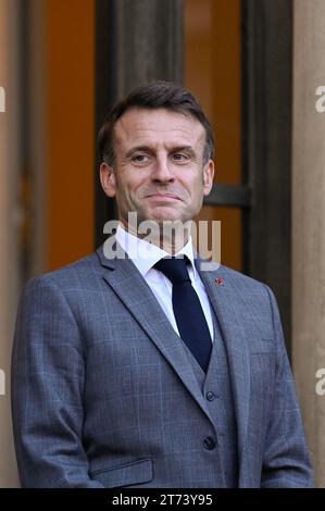 Paris, France. 09 novembre 2023. Julien Mattia/le Pictorium - Conférence humanitaire internationale pour les civils de Gaza - 09/11/2023 - France/Ile-de-France (région)/Paris - Portrait du président français Emmanuel Macron entre ses rencontres avec les chefs d'Etat lors du 6e Forum de la paix à l'Elysée, à Paris, le 9 novembre 2023. Crédit : LE PICTORIUM/Alamy Live News Banque D'Images