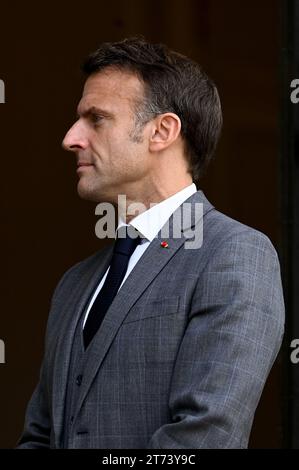 Paris, France. 09 novembre 2023. Julien Mattia/le Pictorium - Conférence humanitaire internationale pour les civils de Gaza - 09/11/2023 - France/Ile-de-France (région)/Paris - Portrait du président français Emmanuel Macron entre ses rencontres avec les chefs d'Etat lors du 6e Forum de la paix à l'Elysée, à Paris, le 9 novembre 2023. Crédit : LE PICTORIUM/Alamy Live News Banque D'Images