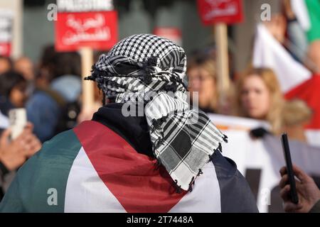 Marche Pro Palestine au centre-ville de Cardiff, samedi 11 novembre 2023 Banque D'Images