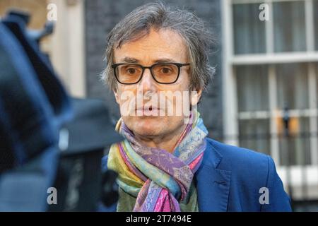 Londres, Royaume-Uni. 13 novembre 2023. Remaniement du cabinet britannique Downing Street Londres UK Robert Peston, commentateur politique, crédit : Ian Davidson/Alamy Live News Banque D'Images