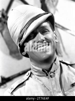 DOUGLAS FAIRBANKS Jr Portrait en GUNGA DIN 19839 réalisateur GEORGE STEVENS Histoire Ben Hecht et Charles MacArthur inspiré par le poème de Rudyard Kipling musique Alfred Newman RKO radio Pictures Banque D'Images