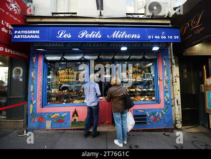 Les petits Mitrons rue Lepic à Montmartre, Paris, France. Banque D'Images