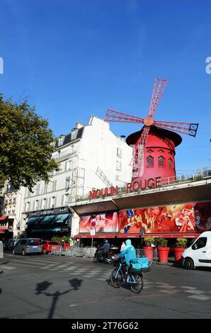 Le club du Moulin Rouge sur le boulevard de Clichy à Paris, France. Banque D'Images