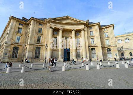 Université Panthéon-Sorbonne sur la place du Panthéon dans le quartier Latin à Paris, France. Banque D'Images