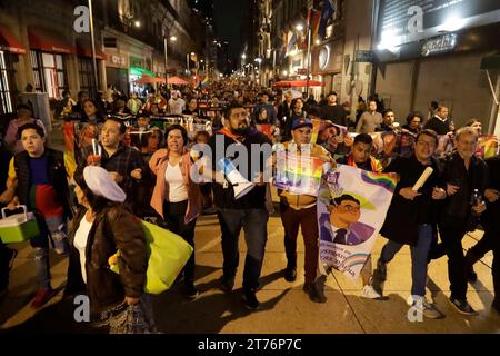 Non exclusif : 13 novembre 2023, Mexico, Mexique : la communauté LGBTTTI + proteste pour demander des éclaircissements sur la mort du magistrat Jesus Ociel Banque D'Images