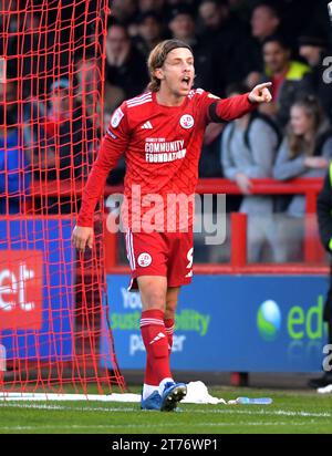 Danilo Orsi de Crawley lors du match Sky Bet EFL League Two entre Crawley Town et Accrington Stanley au Broadfield Stadium , Crawley , Royaume-Uni - 11 novembre 2023. Photo Simon Dack / Téléphoto Images à usage éditorial uniquement. Pas de merchandising. Pour les images de football des restrictions FA et Premier League s'appliquent inc. Aucune utilisation Internet/mobile sans licence FAPL - pour plus de détails contacter football Dataco Banque D'Images