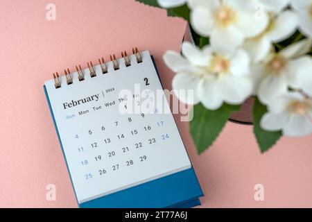 Calendrier de bureau de février 2024 mise en place à plat Banque D'Images