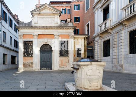 Église Saint-Gall - l'héritage monachiste irlandais en Italie (probablement la plus petite église de Venise) - Venise, Italie Banque D'Images