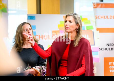 La Haye, Niederlande. 14 novembre 2023. Reine Maxima des pays-Bas à nationale Nederlanden à la Haye, le 14 novembre 2023, pour assister au cinquième anniversaire de SchuldenlabNLS, la Fondation vise à rendre les pays-Bas sans dette crédit : Albert Nieboer/Netherlands OUT/point de vue OUT/dpa/Alamy Live News crédit : dpa Picture alliance/Alamy Live News Banque D'Images