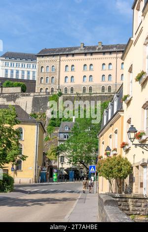 Vue depuis la rue Münster, quartier Grund, ville de Luxembourg, Luxembourg Banque D'Images