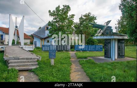 Vrtoce, Bosnie - 5 septembre 2023. Mémorial des partisans de la Seconde Guerre mondiale yougoslave à Vrtoce, dans la municipalité de Bosanski Petrovac, dans le canton d'una-Sana, en Bosnie Banque D'Images