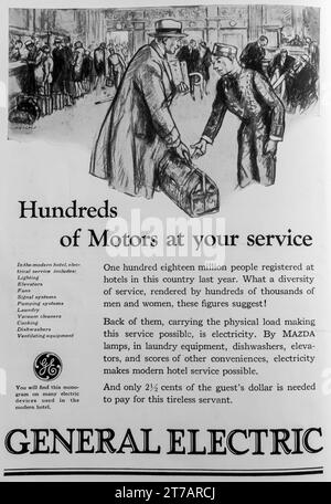 1927 General Electric ad. « Des centaines de moteurs à votre service. » Banque D'Images