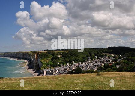 Nahe der kleinen Ortschaft Yport an der Küste der Normandie knn man wunderbar oberhalb der Steilküste wandern und wunderschöne Ausblicke genießen. - N Banque D'Images