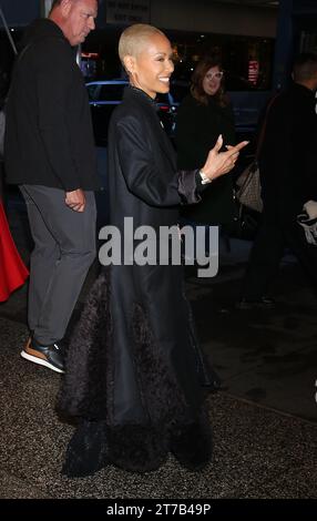 Novembre 14 2023 Jada Pinkett Smith arrive à CBS Morning pour parler de son livre bio Worthy in New York. 14 novembre 2023 Credit:RW/MediaPunch Banque D'Images