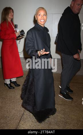 Novembre 14 2023 Jada Pinkett Smith arrive à CBS Morning pour parler de son livre bio Worthy in New York. 14 novembre 2023 Credit:RW/MediaPunch Banque D'Images