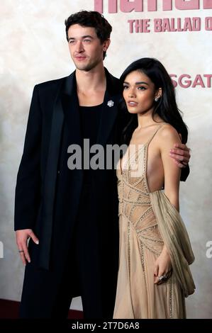 Tom Blyth und Rachel Zegler BEI der Premiere des Kinofilms 'The Hunger Games : The Ballad of Songbirds & Snakes / Die Tribute von Panem - The Ballad of Songbirds and Snakess' im TCL Chinese Theatre. Los Angeles, 13.11.2023 Banque D'Images