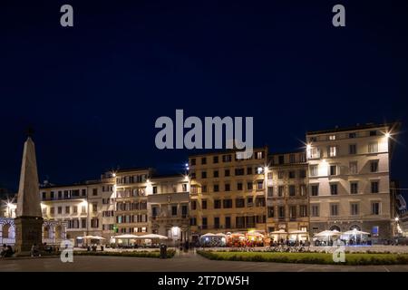 Piazza di Santa Maria Novella de nuit, Florence, Italie Banque D'Images