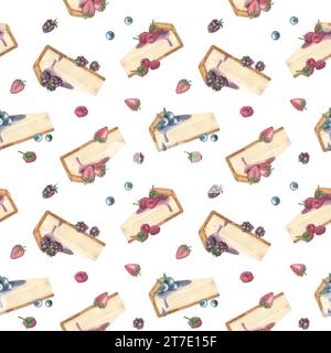 Modèle sans couture de tranches de cheesecake avec des framboises, des fraises, des mûres et des bleuets et différentes baies sur un fond blanc Banque D'Images