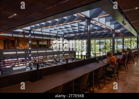 Salle de lecture, Bibliothèque nationale polonaise, Biblioteka Narodowa, Varsovie, Pologne Banque D'Images